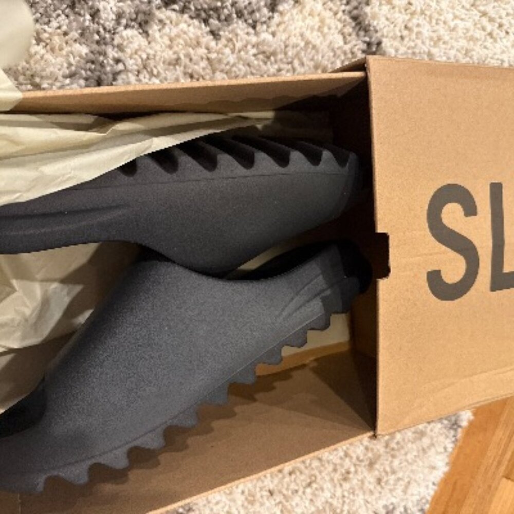 Men's slides